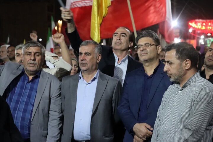 گزارش تصویری/ تجدید عهد مردم اسلامشهر با رهبر معظم انقلاب و رزمندگان