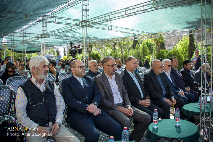 آیین تعویض قرآن دروازه قرآن شیراز به مناسبت روز شیراز