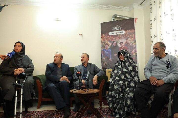 گزارش تصویری/ دیدار مدیران بنیاد شهید با خانواده شهدای جنگ تحمیلی سوم