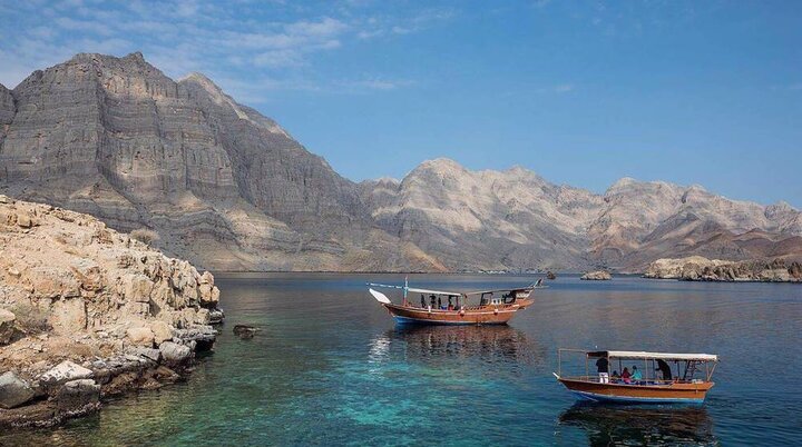 Iranian Military Source: US Strike Kills 5 Civilians on Cargo Boats in Strait of Hormuz