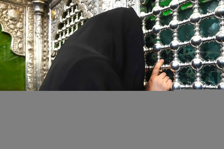 Photos: Minister of Roads and Urban Development Visits Hazrat Masoumeh Holy Shrine