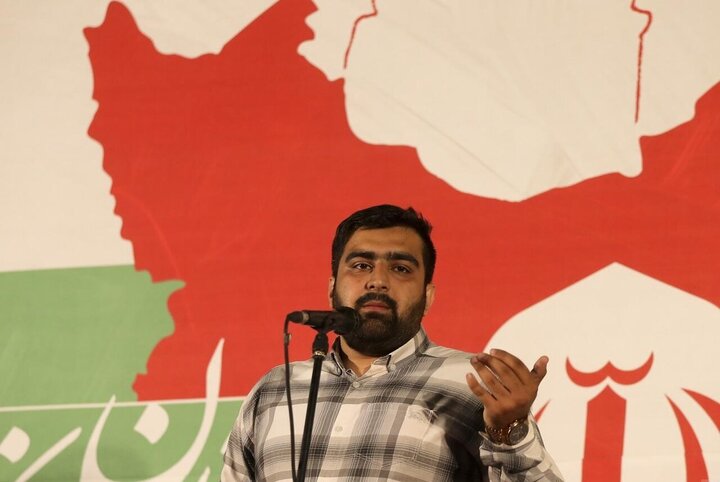 عکس خبری/  اجتماع شبانه مقابل درب اصلی دانشگاه تهران
