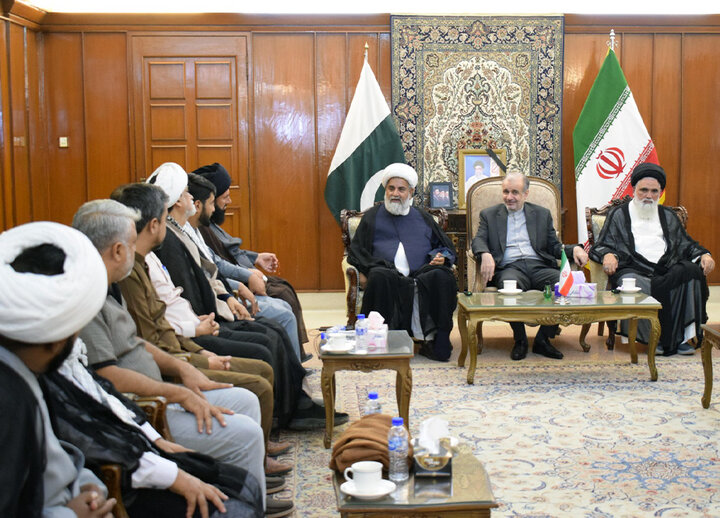 تصاویر/ حضور علمای شیعه پاکستان در کنسولگری ایران
