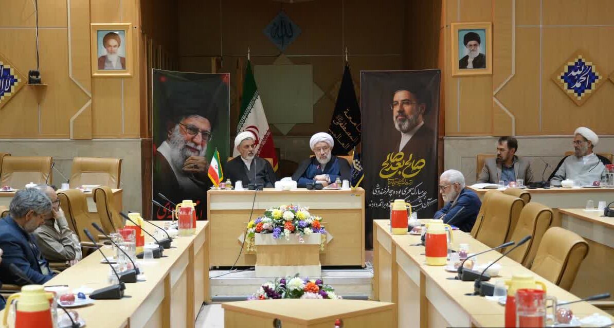 امروز ایران درگیر هجمه‌ای به سنگینی حمله مغول و اسکندر است