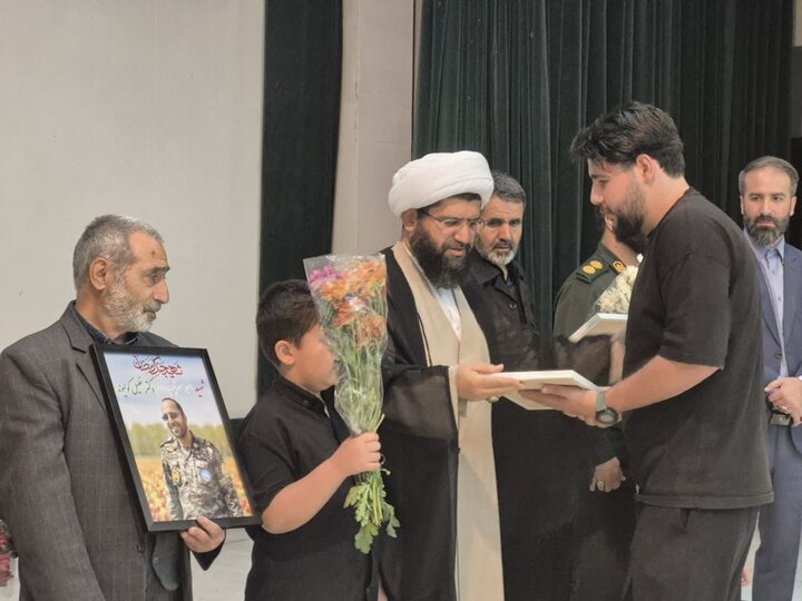 گزارش تصویری/ تجلیل از فعالان جهادی پاکدشت