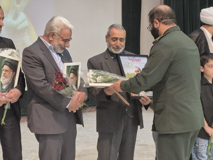 گزارش تصویری/ تجلیل از فعالان جهادی پاکدشت