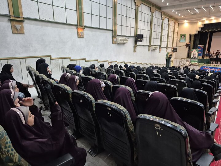 گزارش تصویری/ تجلیل از فعالان جهادی پاکدشت