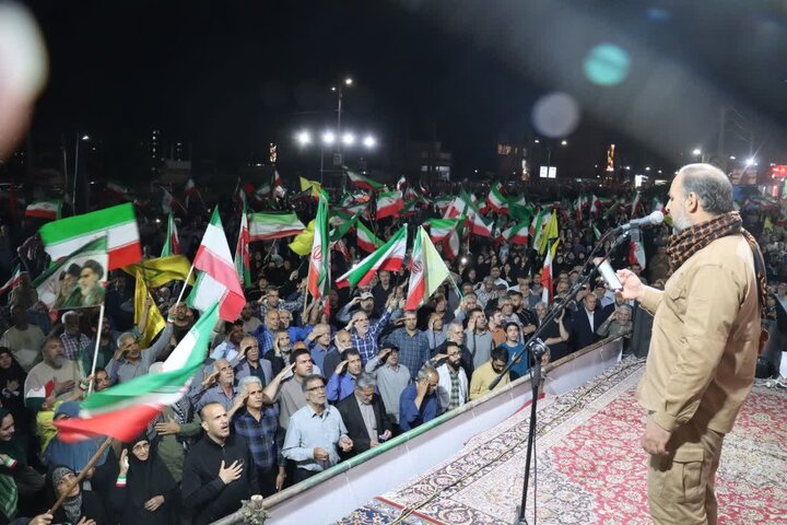 گزارش تصویری/ خروش مردم اسلامشهر در دفاع از وطن