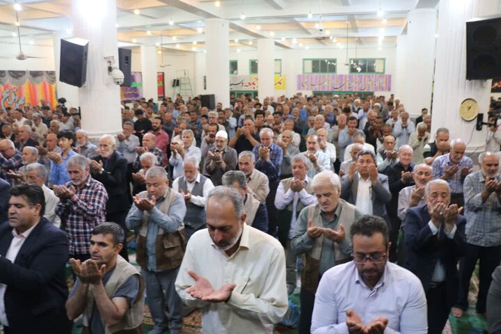 گزارش تصویری/ برگزاری نماز عبادی سیاسی جمعه در قرچک