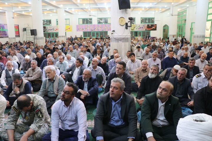 گزارش تصویری/ برگزاری نماز عبادی سیاسی جمعه در قرچک