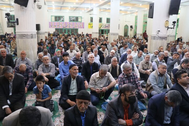 گزارش تصویری/ برگزاری نماز عبادی سیاسی جمعه در قرچک