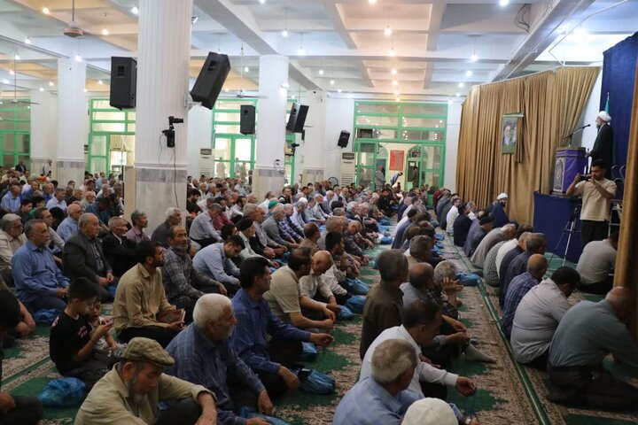 گزارش تصویری/ برگزاری نماز عبادی سیاسی جمعه در قرچک