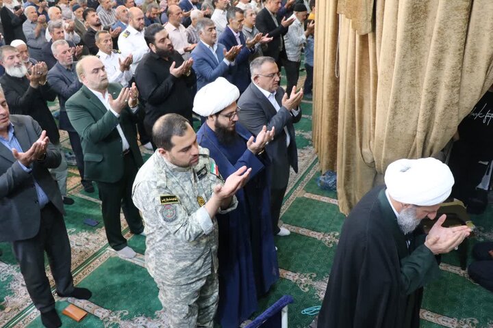 گزارش تصویری/ برگزاری نماز عبادی سیاسی جمعه در قرچک