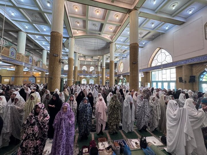 گزارش تصویری/ برگزاری نماز عبادی سیاسی جمعه در قرچک