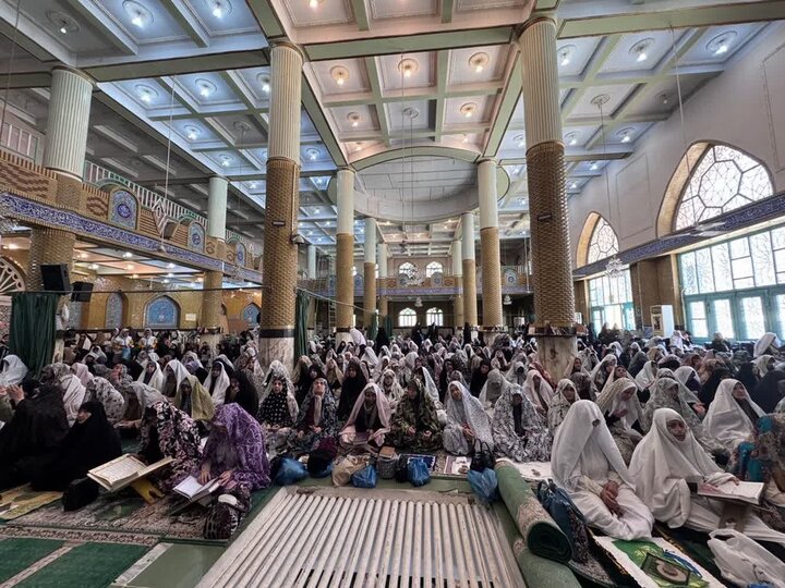 گزارش تصویری/ برگزاری نماز عبادی سیاسی جمعه در قرچک