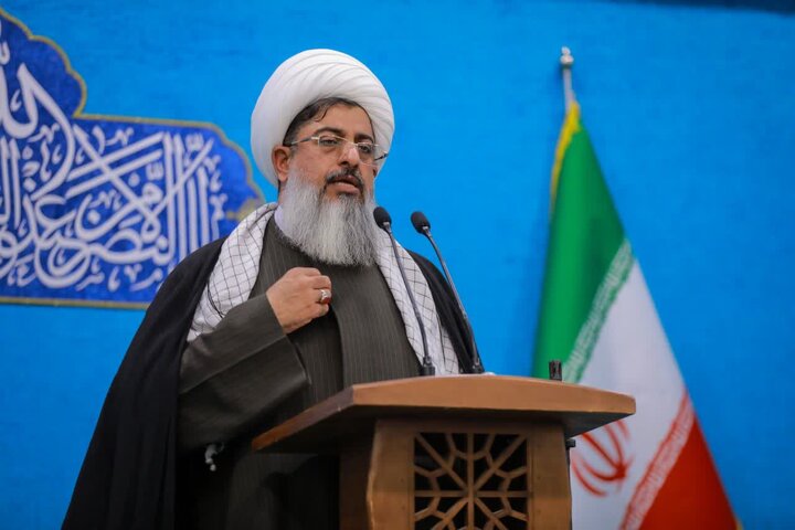 گزارش تصویری/ نماز جمعه ساوجبلاغ