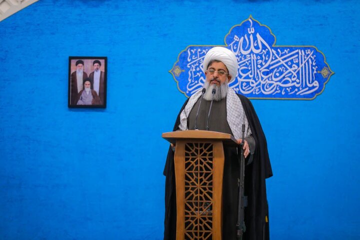 گزارش تصویری/ نماز جمعه ساوجبلاغ