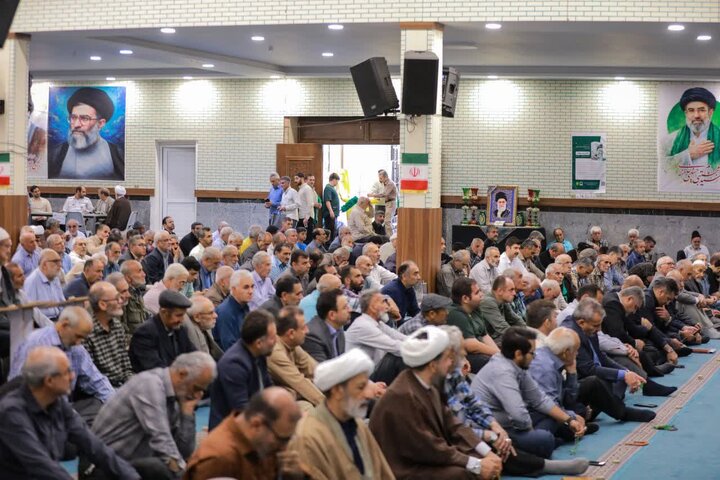 گزارش تصویری/ نماز جمعه ساوجبلاغ