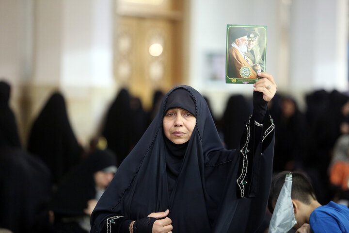 تصاویر | بزرگداشت چهلمین روز شهادت امیر موسوی در حرم بانوی کرامت ـ ۲