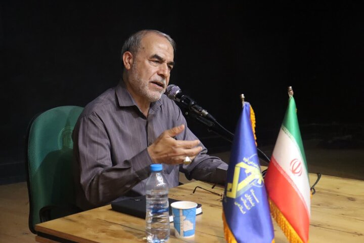 ایران اسلامی با ایستادگی مردم، نظام استکبار را به ستوه آورده است