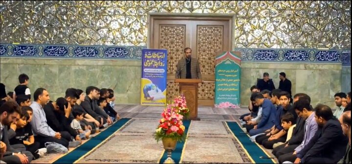 ویدیو | تصاویری از آیین غبارروبی ضریح مطهر حرم بانوی کرامت با حضور فعالان روابط عمومی