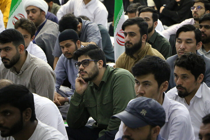 جشن ازدواج ۲۰۰ زوج طلبه در حرم حضرت فاطمه معصومه(س)