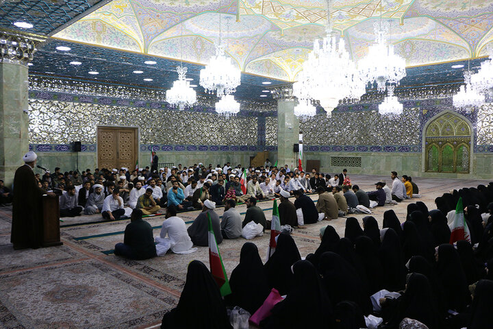 جشن ازدواج ۲۰۰ زوج طلبه در حرم حضرت فاطمه معصومه(س)