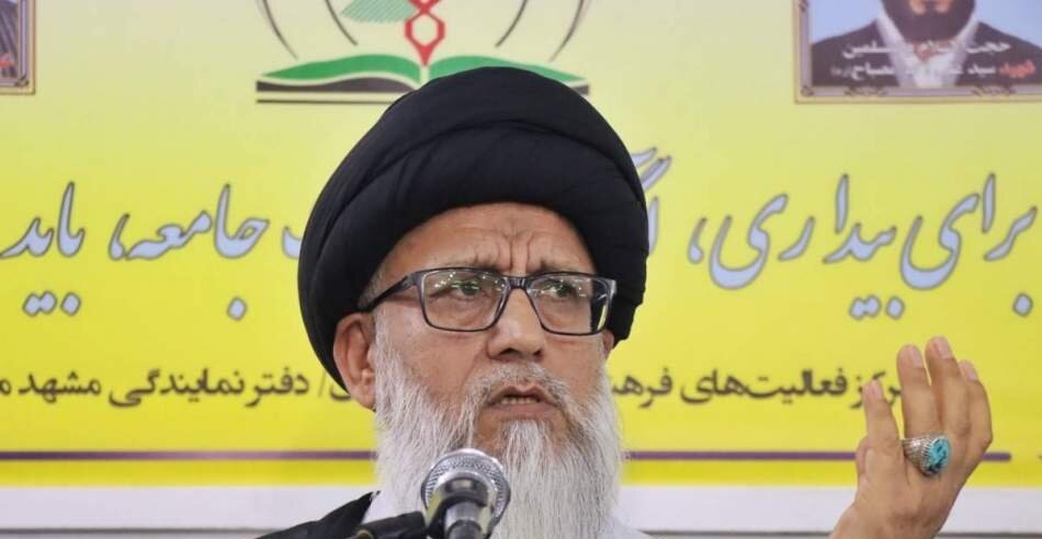 انتقاد صریح حسینی مزاری از عملکرد ۵ ساله طالبان؛ «حکومت فراگیر» و «حقوق شهروندی» محقق نشده