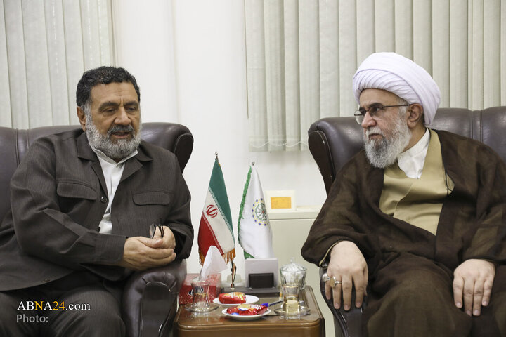 دیدار رئیس مجمع جهانی شیعه‌شناسی با آیت‌الله رمضانی