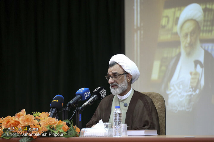 آیین رونمایی از مجموعه ارزشمند «منظومه فکری آیت‌الله العظمی مکارم‌شیرازی»