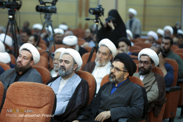 آیین رونمایی از مجموعه ارزشمند «منظومه فکری آیت‌الله العظمی مکارم‌شیرازی»