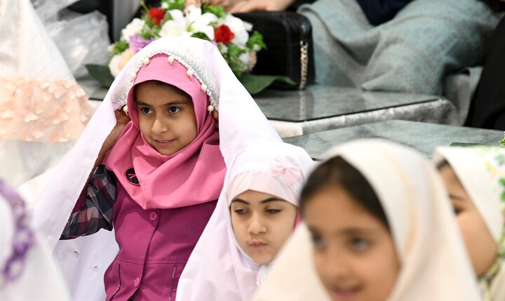 گزارش تصویری/  مراسم جشن تکلیف دختران در حرم حضرت عبدالعظیم(ع)