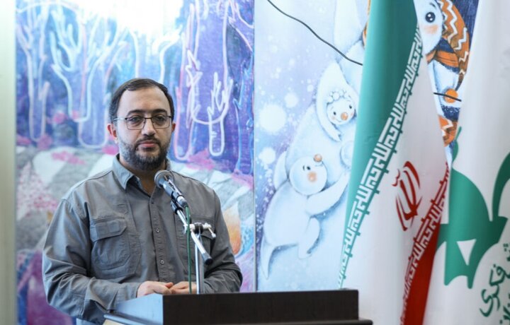 کودکان و نوجوانان باید با هویت ملی و نمادهای سرزمین خود آشنا شوند