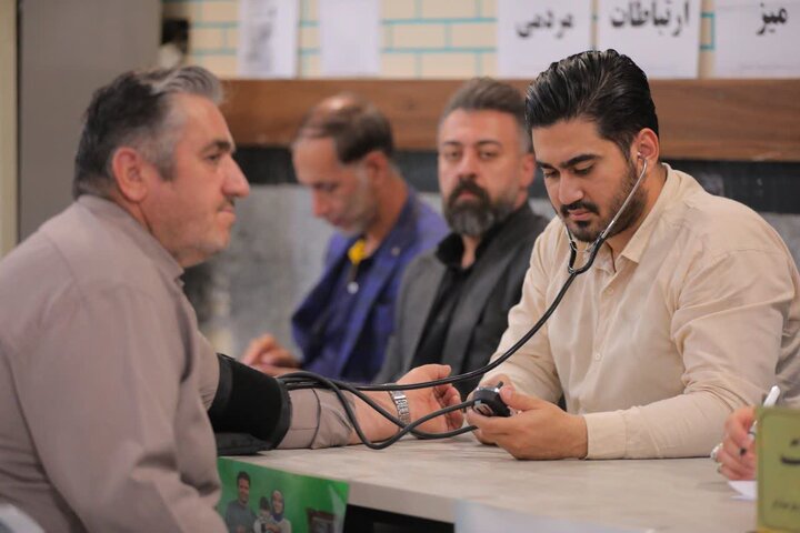 گزارش تصویری/ اقامه نماز جمعه در ساوجبلاغ