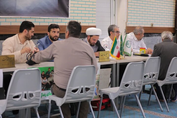 گزارش تصویری/ اقامه نماز جمعه در ساوجبلاغ