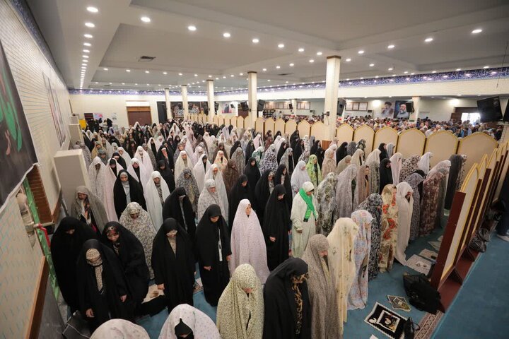 گزارش تصویری/ اقامه نماز جمعه در ساوجبلاغ
