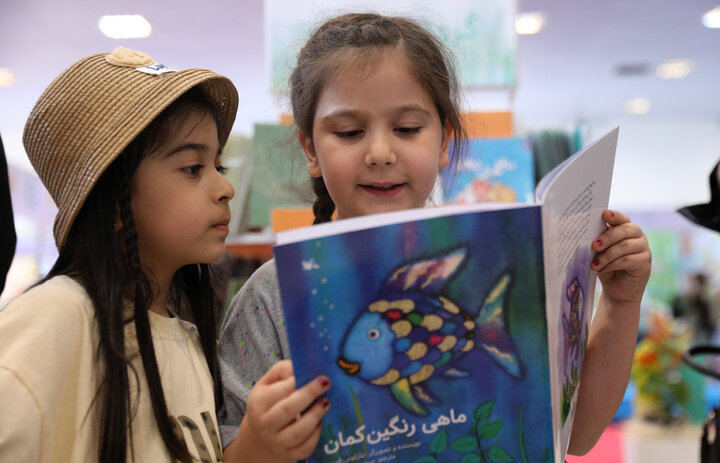 گزارش تصویری | دومین روز نمایشگاه کتاب کودک و نوجوان «میناب ۱۶۸»