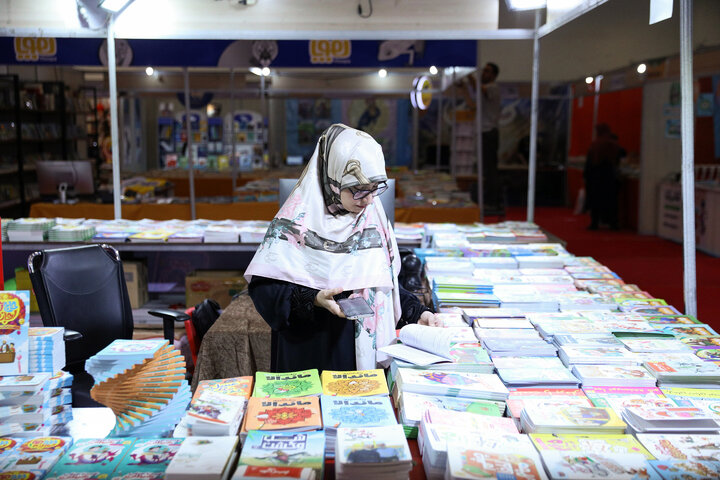 گزارش تصویری | دومین روز نمایشگاه کتاب کودک و نوجوان «میناب ۱۶۸»