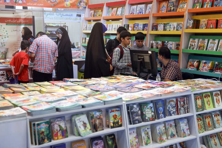 گزارش تصویری | دومین روز نمایشگاه کتاب کودک و نوجوان «میناب ۱۶۸»