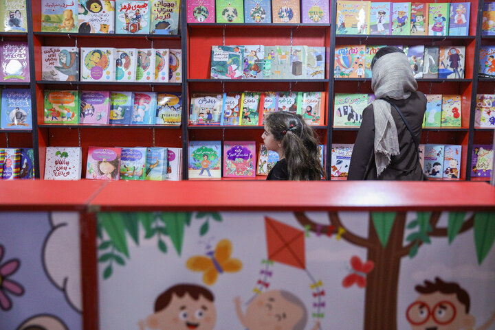 گزارش تصویری | دومین روز نمایشگاه کتاب کودک و نوجوان «میناب ۱۶۸»