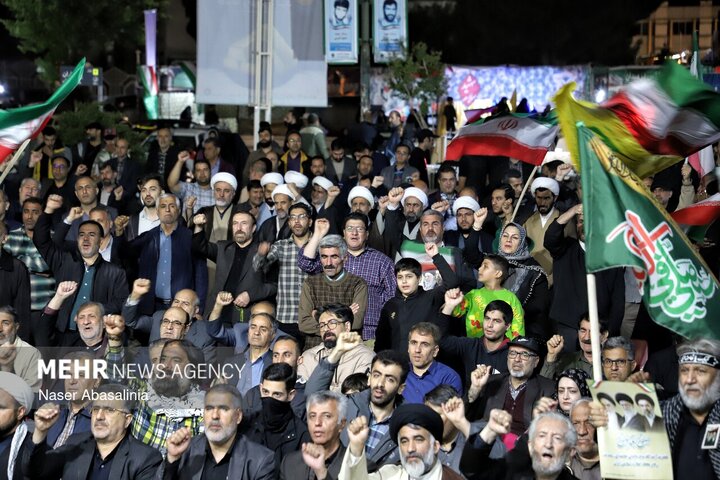 "Li kombûna şevanda ya li Senendecê, cejnên zewaca coteyên herêmî hat lidarxistin"