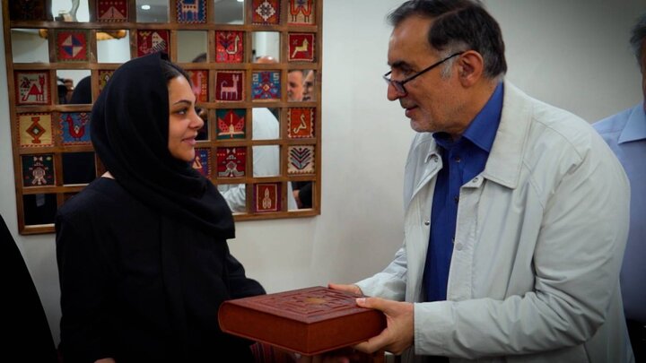 عکس خبری/ دیدار رئیس بنیاد شهید با خانواده شهید اورژانس