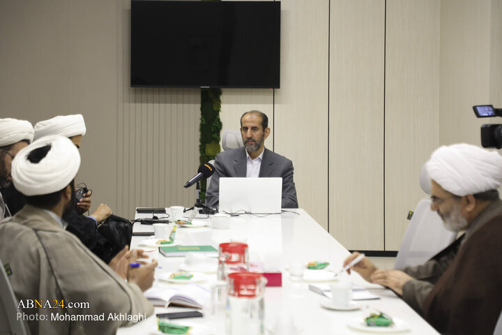 Photos: Scientific Session "Imam Khamenei's Discourses During His Leadership Period" Held at ABNA News Agency