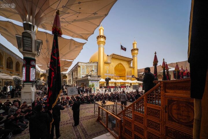 عکس خبری/ عزاداری شهادت امام محمد باقر(ع) در حرم امیرالمؤمنین (ع)