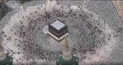 Video \ Kəbəni təvaf edən zəvvarların möhtəşəm taymlapsı