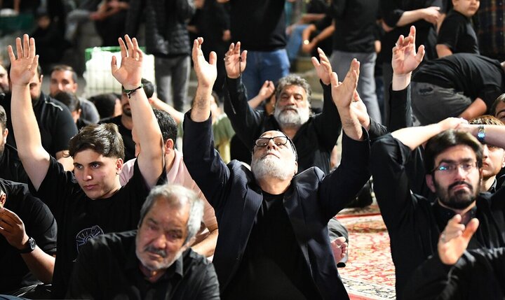 Photos: Second Night of the Muslimiya Ritual at the Holy Shrine of Hazrat Abd al-Azim