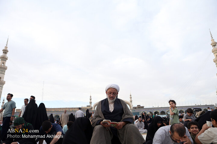نجوای بندگی در ضیافت عرفه - مسجد مقدس جمکران