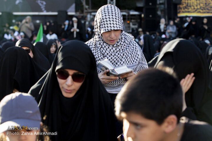 مراسم دعای عرفه میدان انقلاب