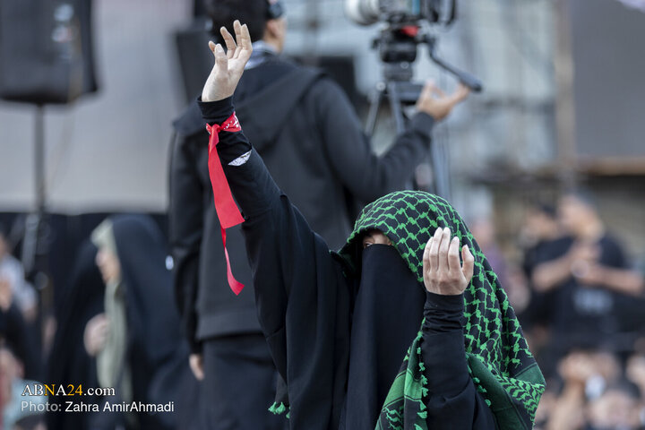 مراسم دعای عرفه میدان انقلاب