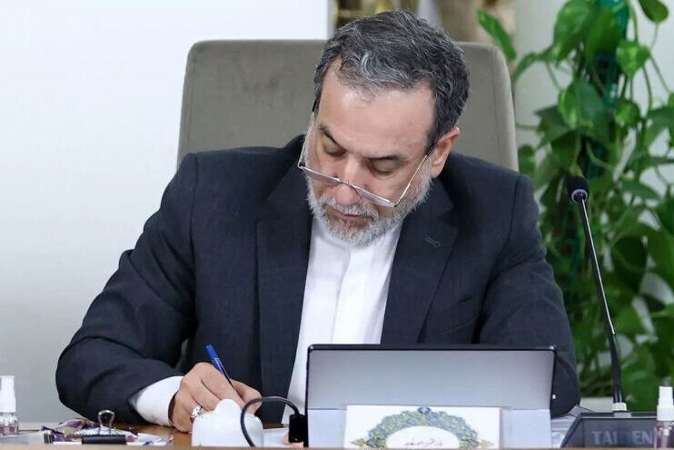 Iran FM Congratulates Lebanon on Resistance and Liberation Day Anniversaries